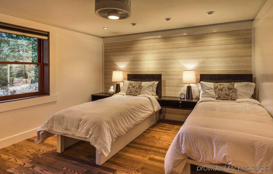 Cedar Crest Cottages Homewood Exteriör bild