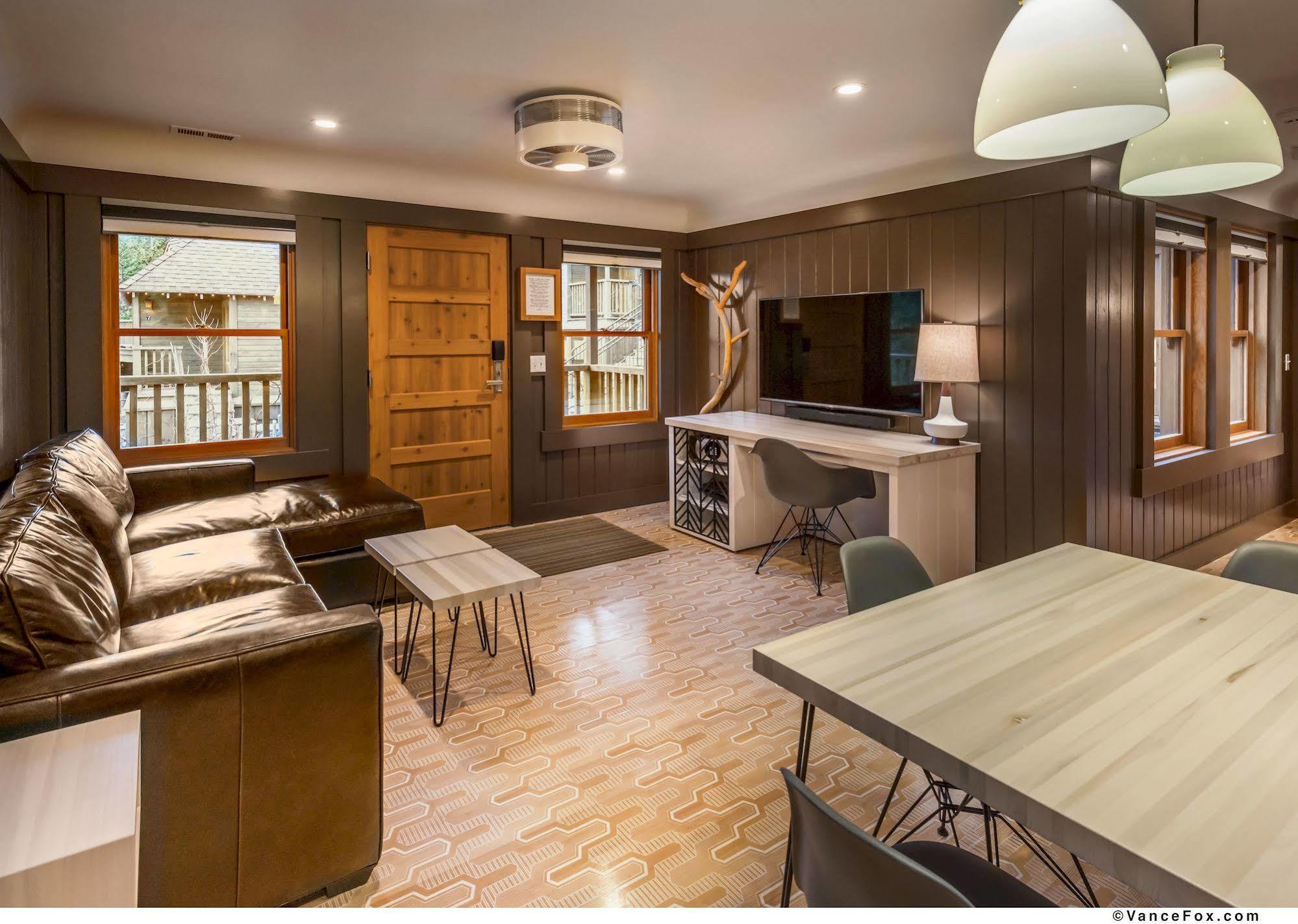 Cedar Crest Cottages Homewood Exteriör bild